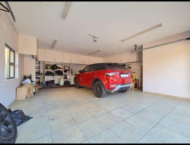 4 BEDROOM FREEHOLD FOR SALE IN SUNWARD PARK